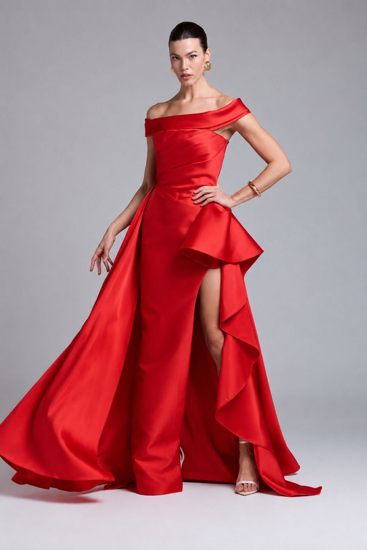 08 vestido longo em zibeline com sobressaia vitor zerbinato